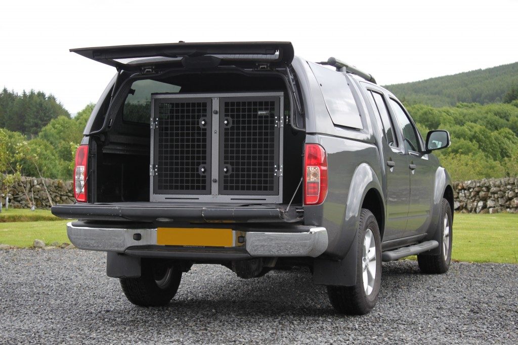 B9-Nissan-Navara-2015-512x375-1024x682